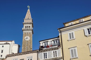 Slovenya 'nın tarihi merkezi Piran' daki eski küçük kilise