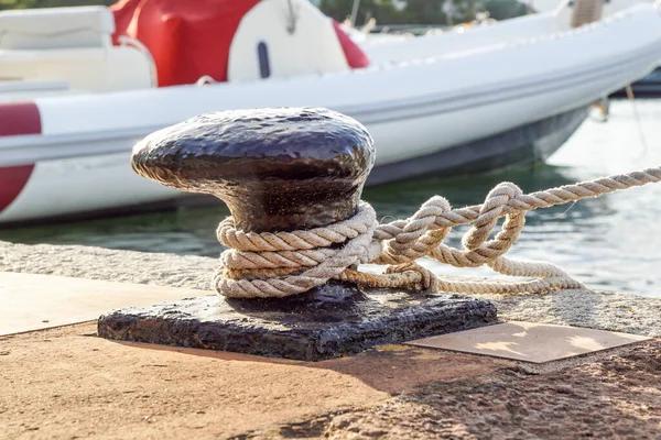 Cleat for mooring boats - concept image .nautical — Stock Photo, Image