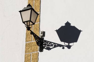 Fener gölgesinden