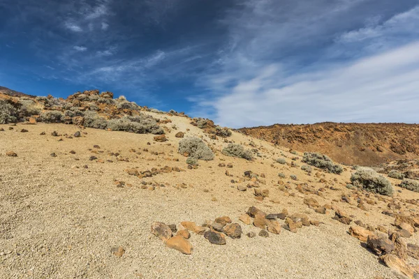 El cielo sobre un desierto de piedra — Foto de Stock