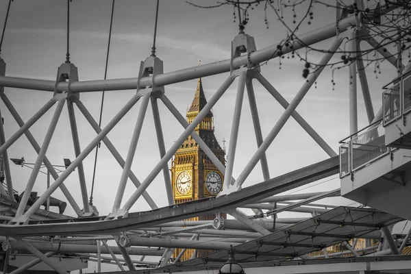 Big Ben Blue Sky ile sabahın erken saatlerinde London Eye ile - Londra, İngiltere — Stok fotoğraf