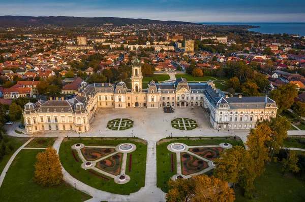 Keszthely Hungria Vista Panorâmica Aérea Keszthely Com Famoso Palácio Festetics — Fotografia de Stock