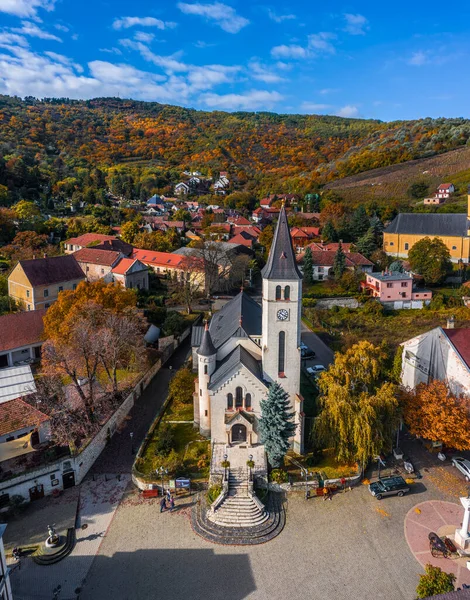 Tokaj Węgry Widok Powietrza Kościół Serca Jezusowego Głównym Placu Miasta — Zdjęcie stockowe