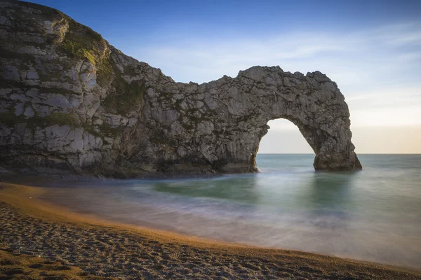 Durdle kapı, Lulworth, İngiltere'de ünlü kemer