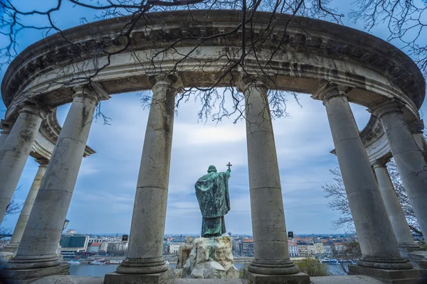 St. Gellert statue, Budapest, Hungary — Stock Photo, Image