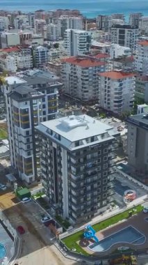 Akdeniz 'in yeni inşaatı.