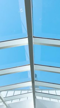 Şık bina tasarımına sahip yeni yerleşim bölgesi.