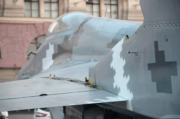 Stare Myśliwce Malowane Szare Kamuflaże Wieloma Małymi Nitami — Zdjęcie stockowe