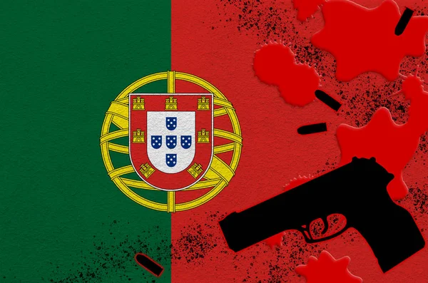 Portekiz Bayrağı Kırmızı Kanla Siyah Ateşli Silah Ölümcül Sonuçları Olan — Stok fotoğraf