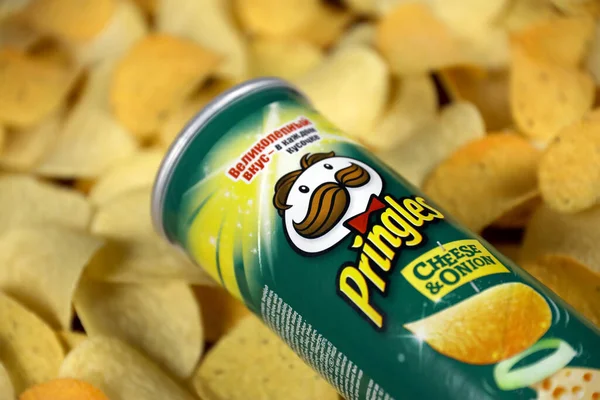 Kharkov Ukraine Kasım 2020 Pringles Peynirli Soğan Aromalı Birçok Pringles — Stok fotoğraf