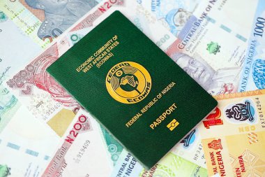 Nijerya naira para birimi faturaları ve pasaport kapatılıyor. Seyahat ve tatil kavramı