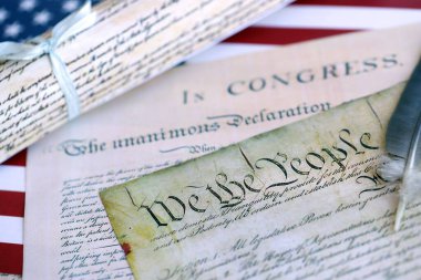 ABD İnsan Hakları Beyannamesi Anayasaya Giriş ve Amerikan Bayrağı