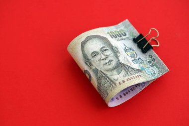 Tayland baht para faturaları büyük miktarda kırmızı yakından. Finans ve bankacılık kavramı
