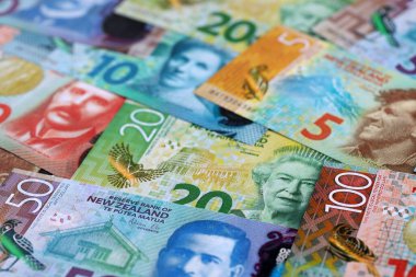 Yeni Zelanda para banknotları yakın planda büyük miktarda. Yeni Zelanda 'da zengin yaşam konsepti. İş ve ekonomi