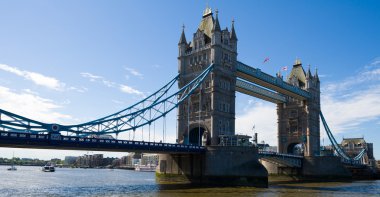 thames Nehri üzerinde kule Köprüsü