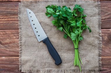 Demet maydanoz Sim Tarih