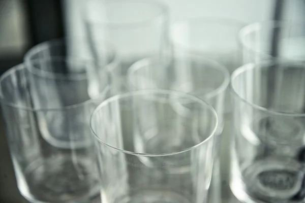 Empty glasses reflection closeup — Stock Photo, Image