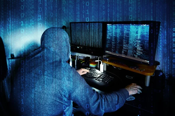 Gefährliche Hacker stehlen Daten -Konzept — Stockbild Gefährliche Hacker stehlen Daten -Konzept — Stockfoto