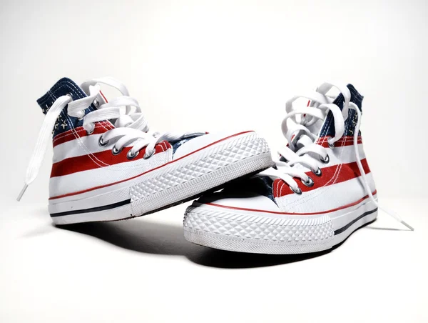 Sapatos de basquete vintage com bandeira dos EUA — Fotografia de Stock