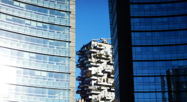 Grattacielo bosco verticale a Milano — Foto Stock