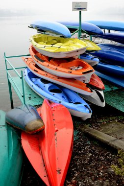 Renkli Kayaksand Kano üst üste