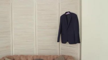 damat ceket için geliyor