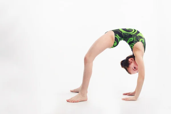 Acrobate petite fille. exercices. fitness — Photo