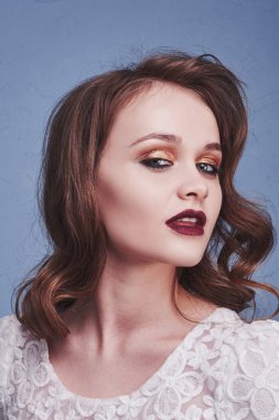 Makyaj ve saç modeli