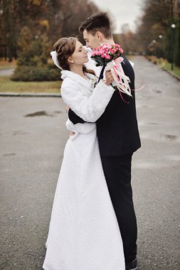 Mutlu gelin ve damat düğünlerinde