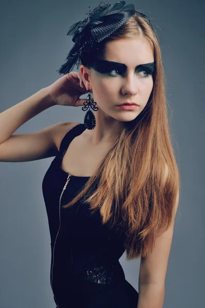 Photo of beautiful young woman with magnificent eyelashes. — Stock Photo, Image