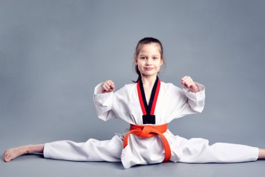 Beyaz kimono, küçük kız