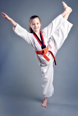 Beyaz kimono, küçük kız