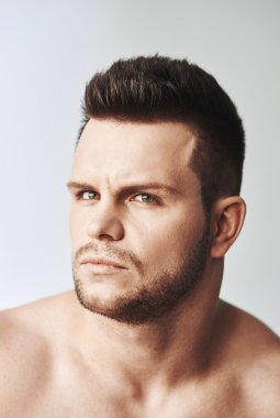 Şık adamı yakın portre