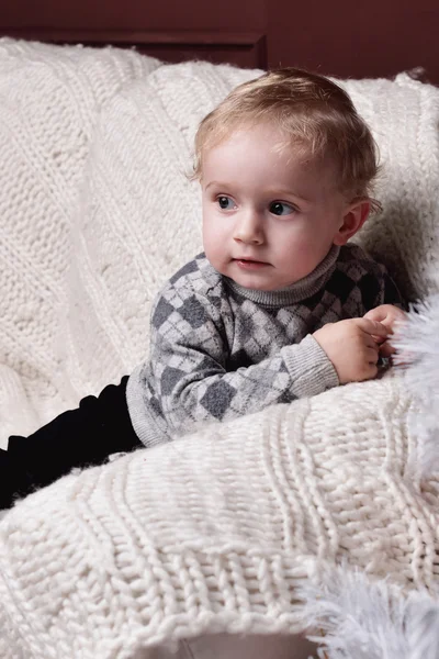 Little boy playing in the room — Stock Photo, Image