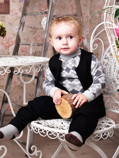 Little boy playing in the room — Stock Photo, Image