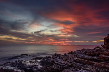 Şaşırtıcı ve renkli günbatımı