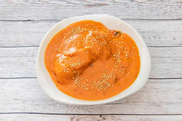 Chicken Tikka Masala Recipe Sesame Seeds White Bowl Light Table — Stock Photo, Image