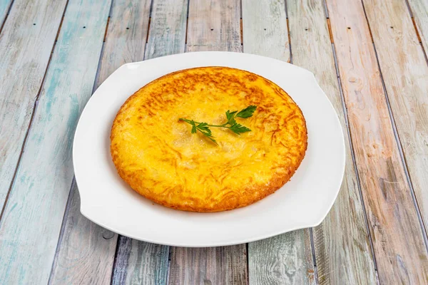 Omelette Ziemniakami Jajkami Gotowanymi Hiszpańskiej Restauracji Tapas — Zdjęcie stockowe