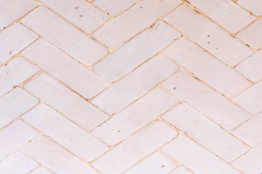 Masanın üstünde beyaz seramik fayanslar. Seramik doku vektör arkaplanı