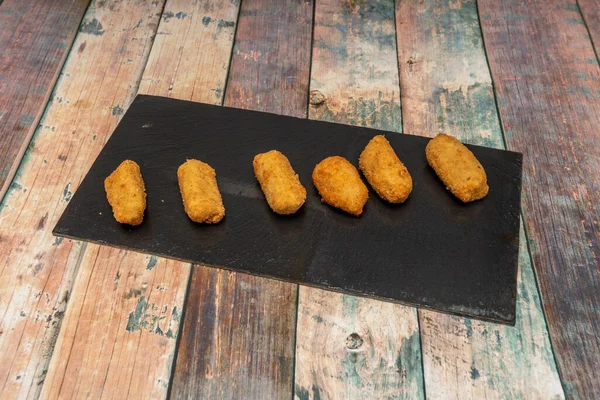 Tapa Aus Hausgemachten Kroketten Gefüllt Mit Iberischem Schinken Und Bechamel — Stockfoto