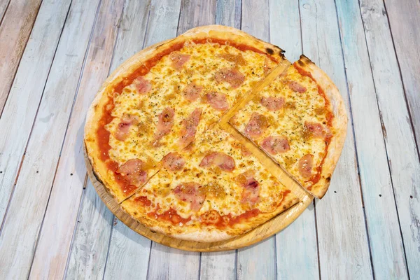 Carbonara Recette Pizza Familiale Avec Bacon Frit Origan Tomate Fromage — Photo