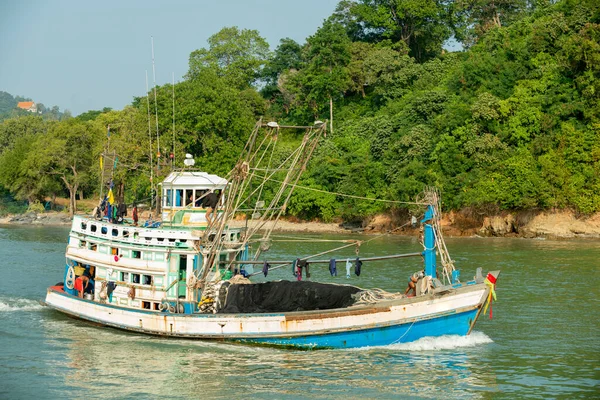 Fishing Boat Going Out Fish Port Phuket Thailand — Stock Photo, Image