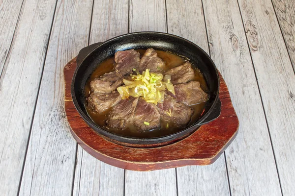 Fülöp Szigeteki Manila Steak Hagymaleves Zöldségekkel — Stock Fotó