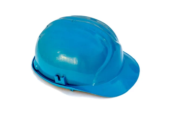 Plastikowy niebieski kask bezpieczeństwa na białym tle. — Zdjęcie stockowe