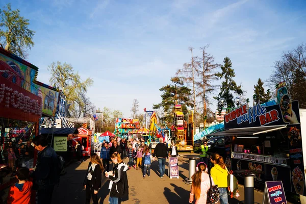 Prague République Tchèque Mars 2019 Différentes Balançoires Carrousels Volant Haut — Photo