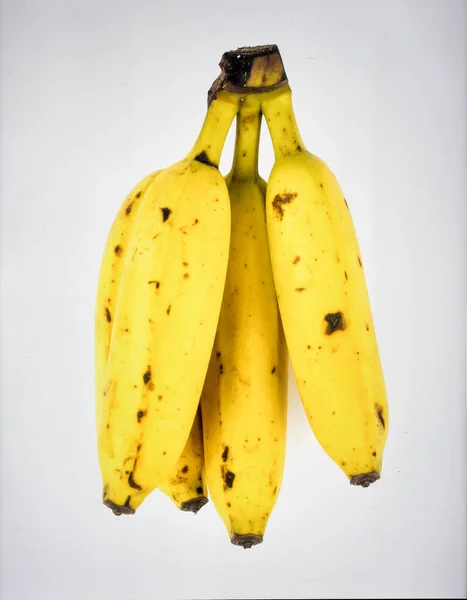 Beyaz Arkaplanda Muz Topluluğu, Potasyum açısından Tropikal Meyve Zenginliği ve Doğal Enerji Beslenme Konsepti