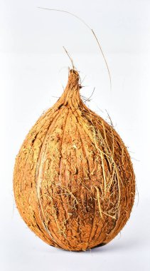 Beyaz Arkaplanda Taze Hindistan cevizi, Elektrolit açısından Tropikal Meyve Zenginliği ve Yaz Beslenme Konsepti için Hidrolik