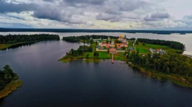 Rusya, göl Valdai, Iveron Manastırı, (Hava Drone uçuş)