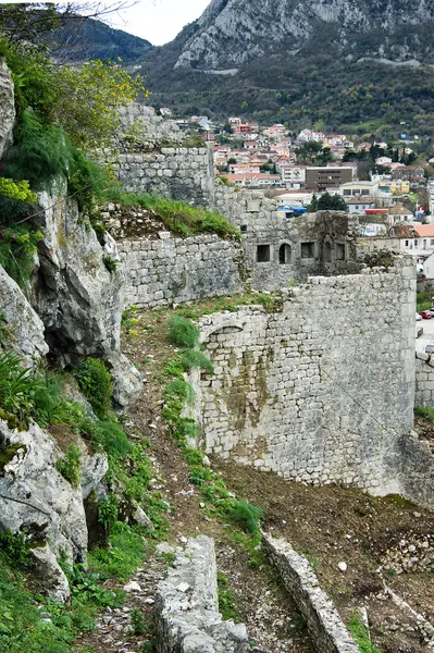 Kotor şehir eski sur