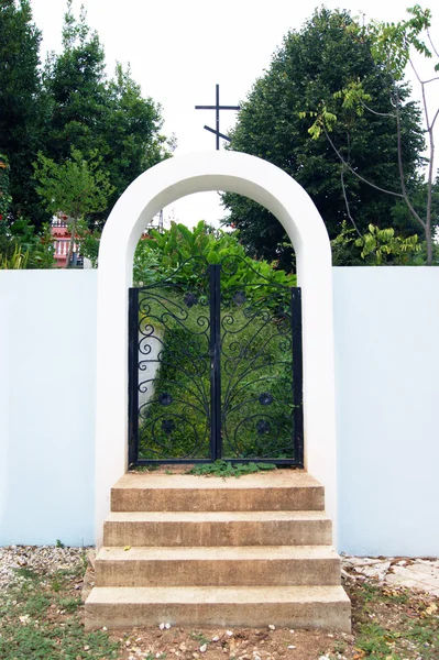 Porta de entrada para a igreja — Fotografia de Stock